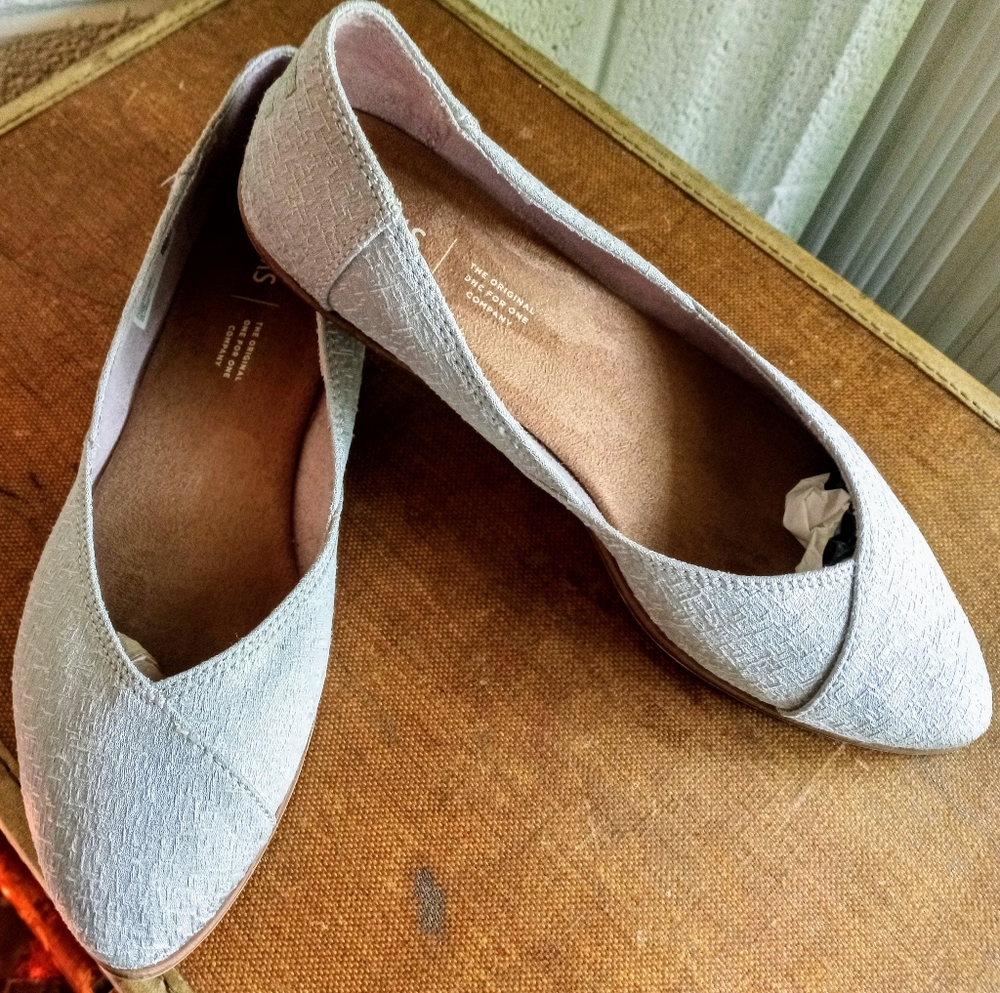 Toms Women's Jutti Slip-on Canvas Loafer  Sz 8.5